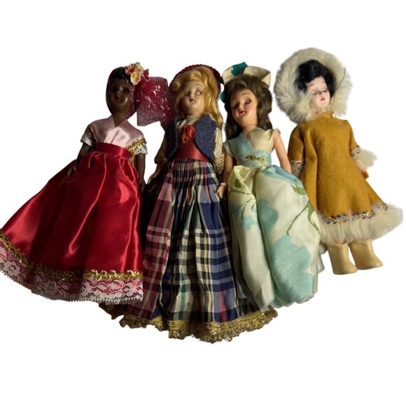 Arco Atlantic Richfield Co Intntl Dolls Traditional Outfits Set Of 4 Vintage - Picture 1 of 8